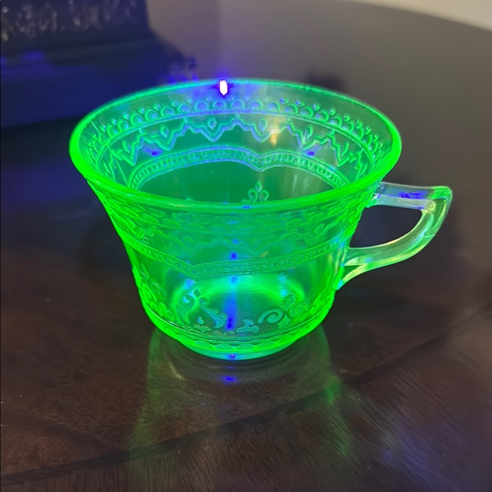 Vintage Uranium Green Glass Teacup